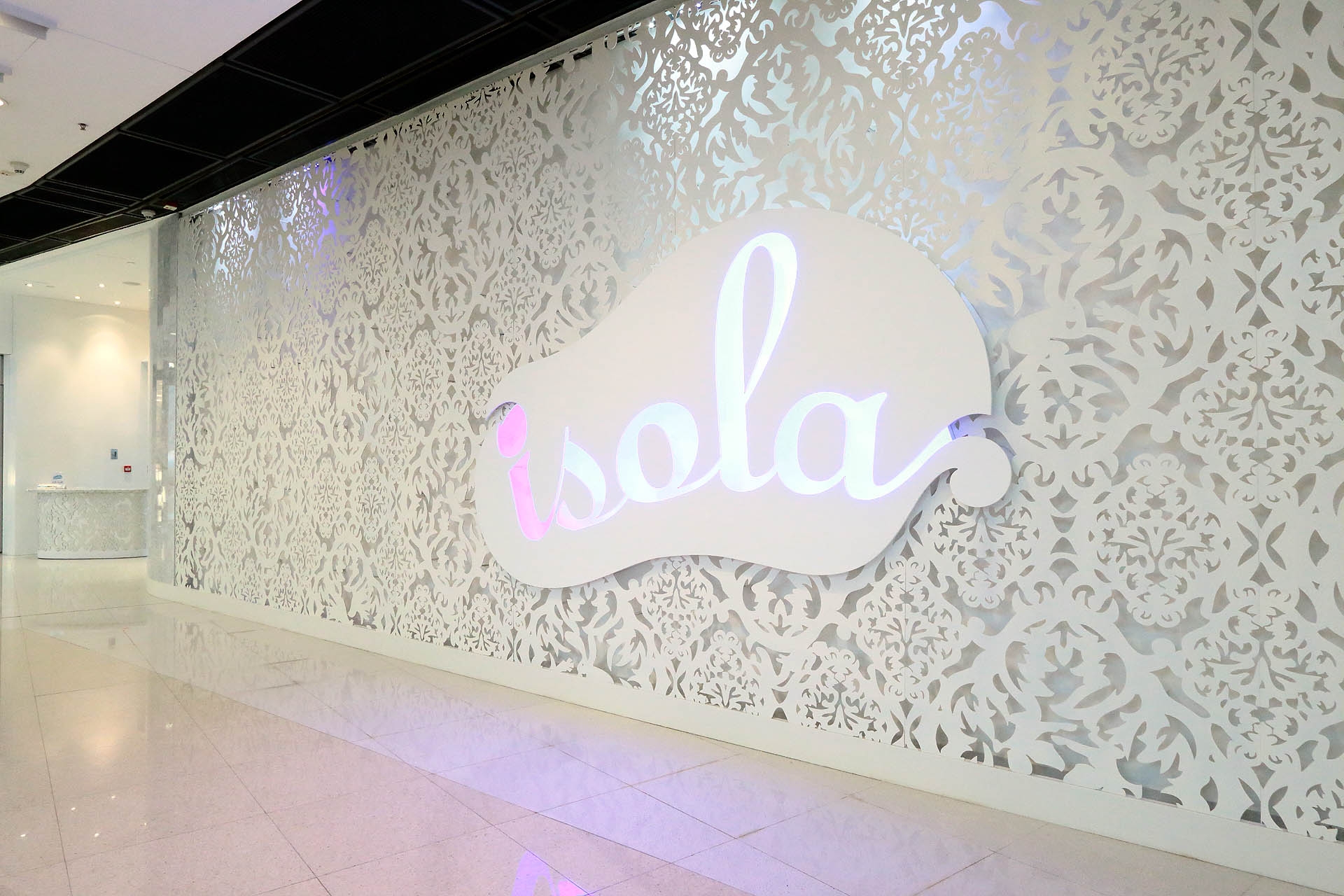 Isola - IFC shop 3071